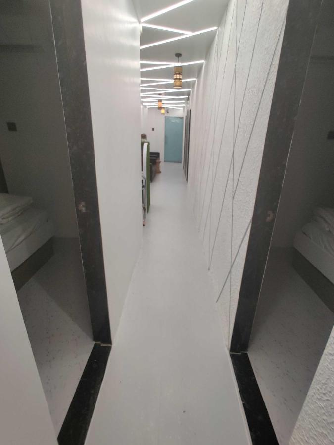 Oyo 91692 The You And Me Hotel Utran ภายนอก รูปภาพ